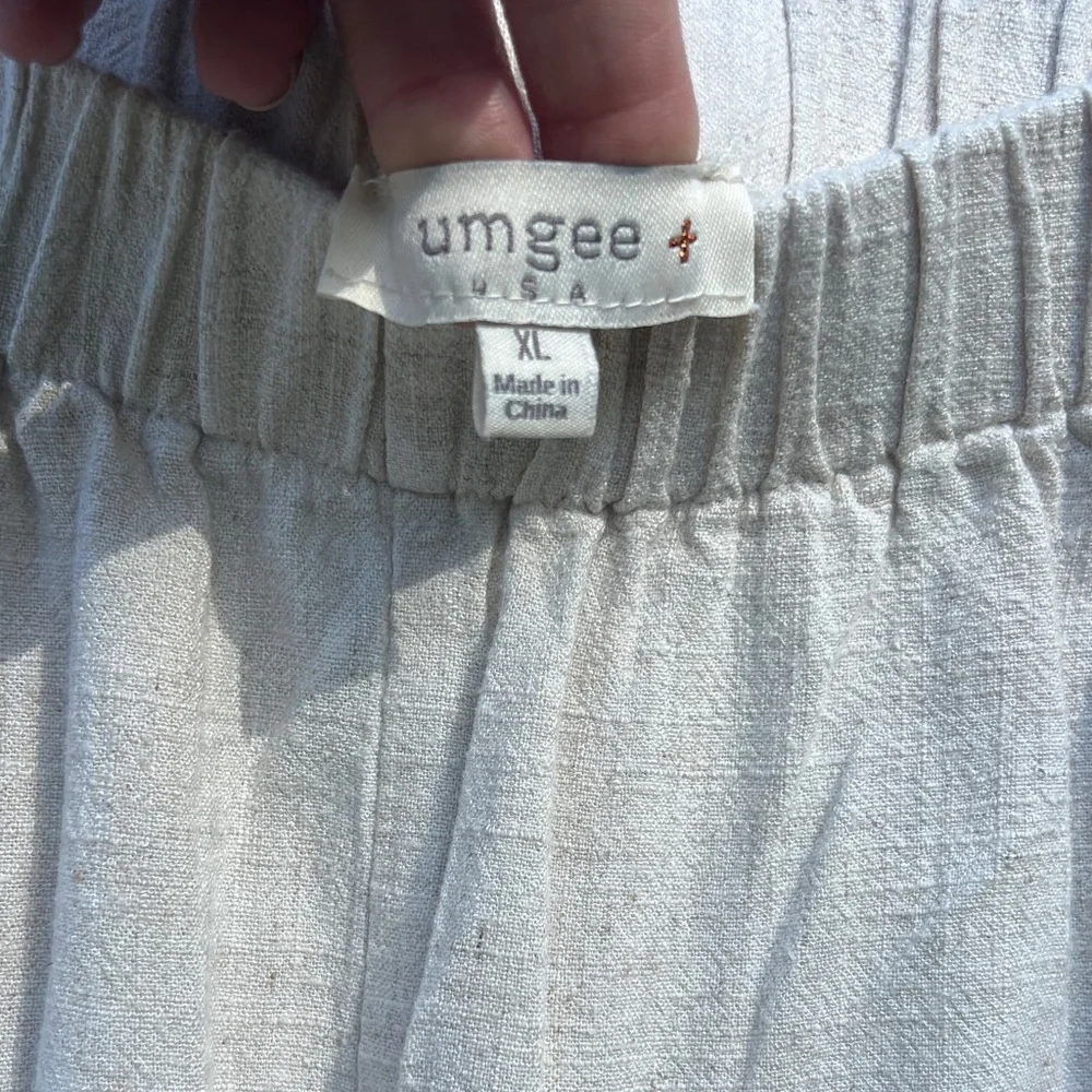 Umgee Light Cream Elastic Waist Pants - Picture 3 of 7